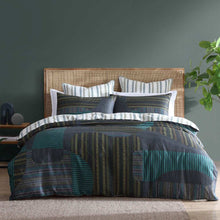 Load image into Gallery viewer, Logan and Mason 250TC Hemsworth Charcoal Cotton Sateen Quilt Cover Set King
