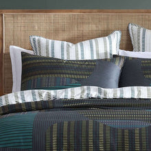 Load image into Gallery viewer, Logan and Mason 250TC Hemsworth Charcoal Cotton Sateen Quilt Cover Set King
