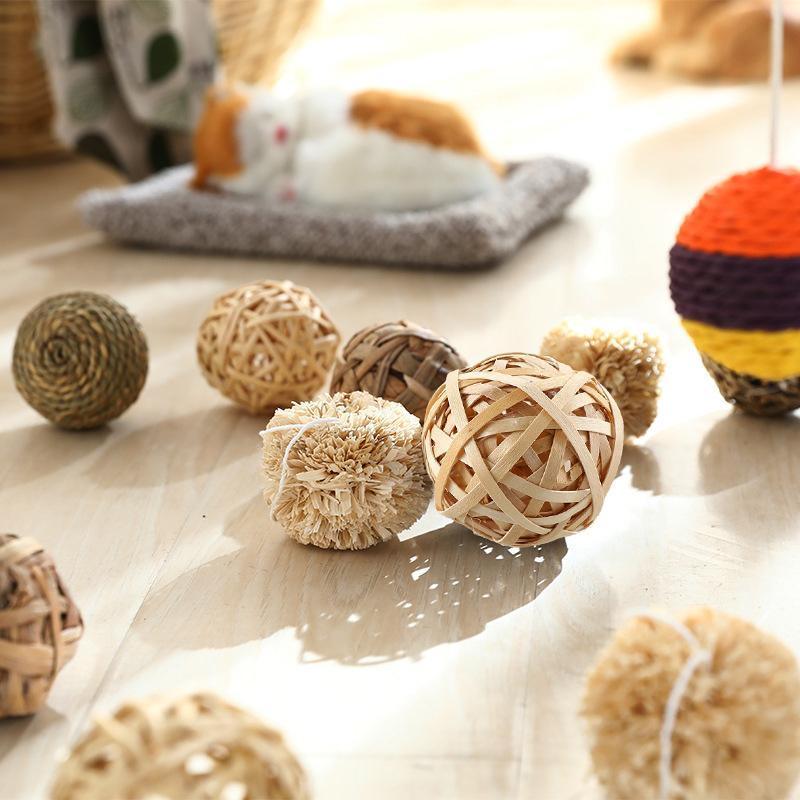 4/5PCS Pet Balls Rabbit Toys Bunny Straw Rattan Woven Chewing Ball Biting Toys - 4PCS