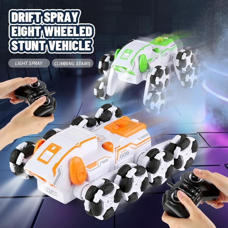 Intelligent 8-wheel Stunt Vehicle with Remote Control - Green