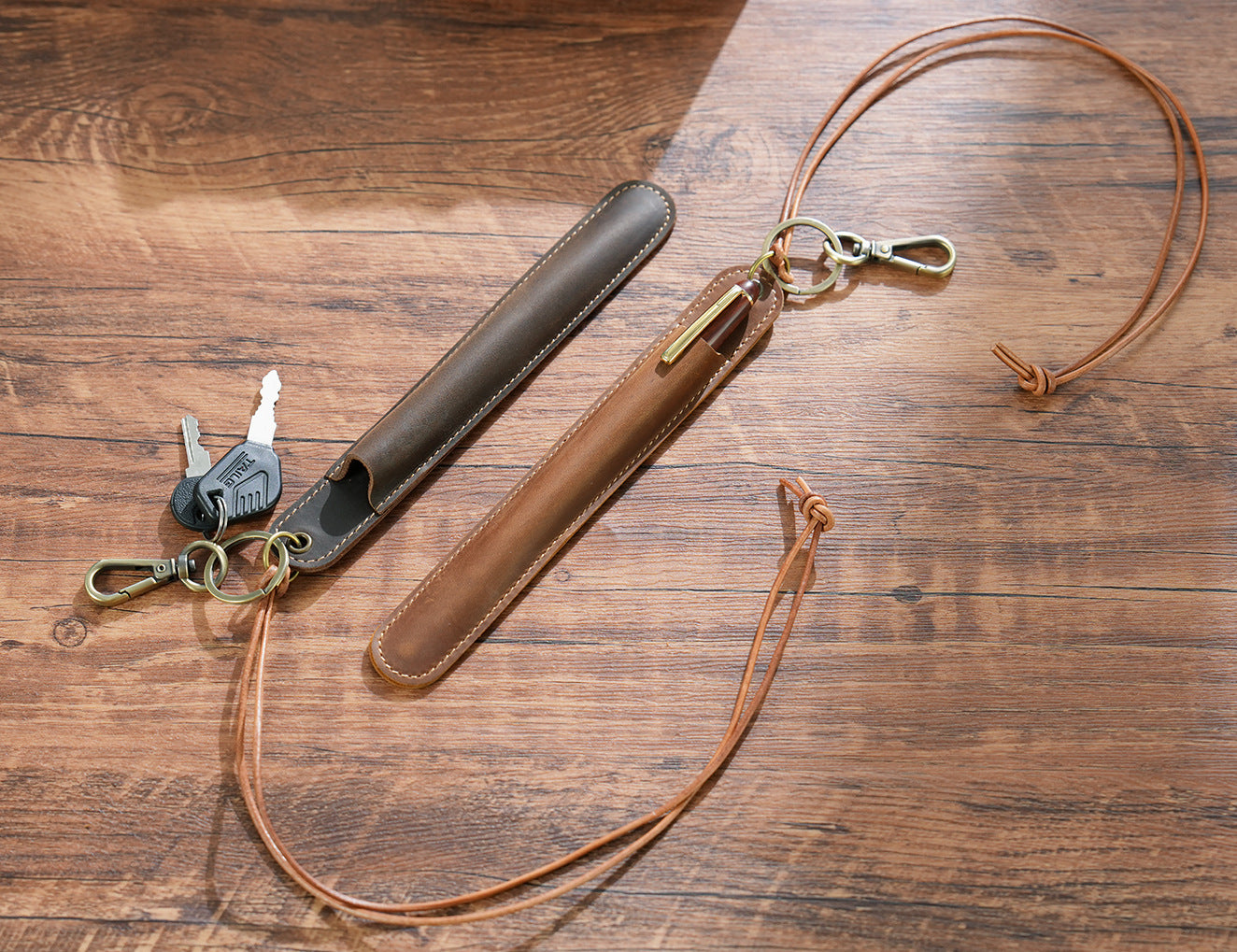 Green Vintage Top-Grain Leather Pen Sleeve Holder with Neck Strap - Protective Single Pen Case