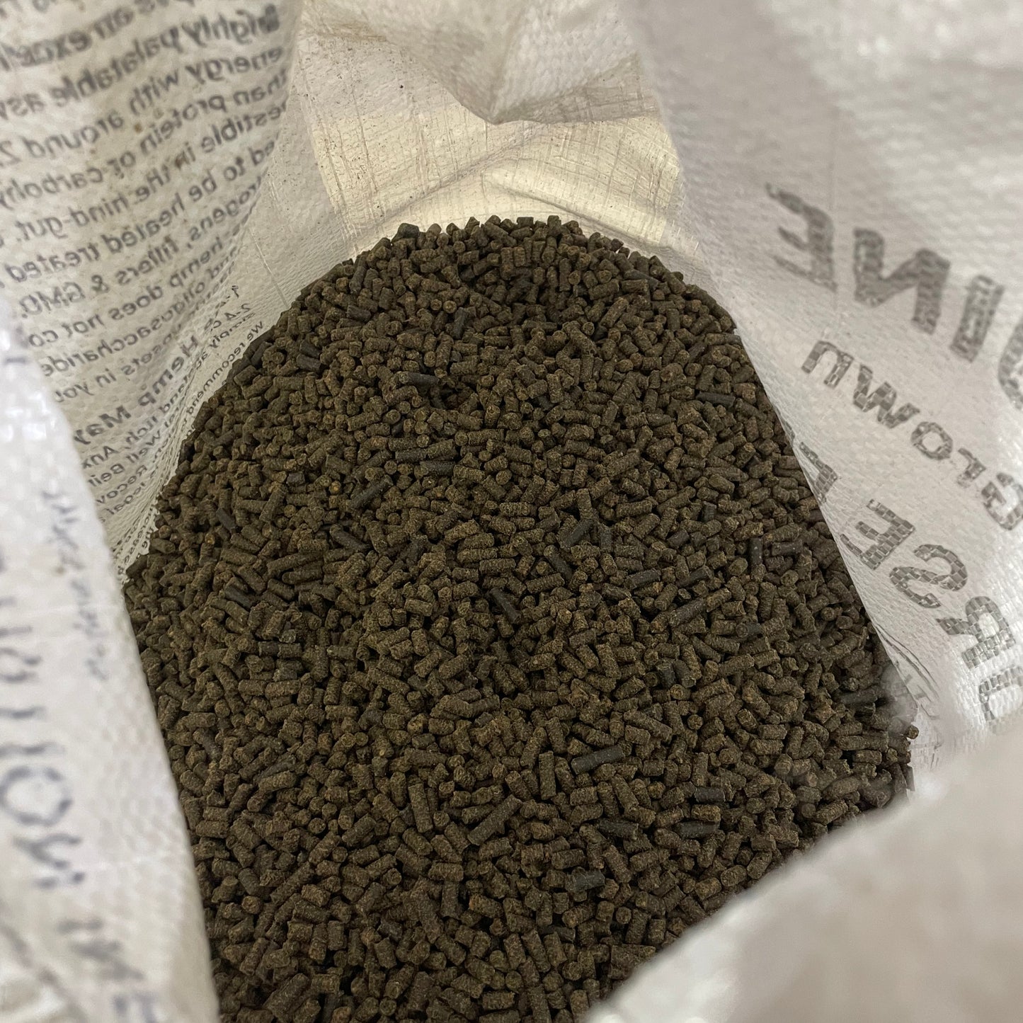 Vital Equine | Hemp Horse Feed Equine Fibre & Protein Pellets - 4kg