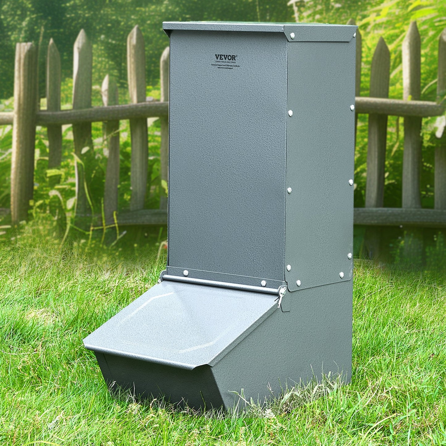 VEVOR Hog Feeder 2.2 Bushel Metal Double Door Pig Feeder Feeding up to 5 Hogs